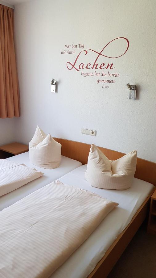 Hotel Vierenstrasse Neudorf  Ngoại thất bức ảnh