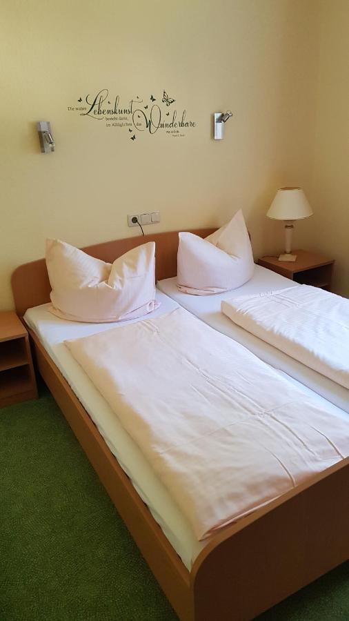 Hotel Vierenstrasse Neudorf  Ngoại thất bức ảnh