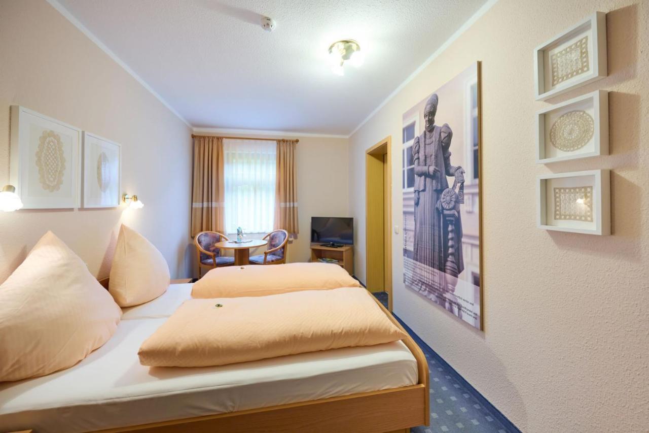 Hotel Vierenstrasse Neudorf  Ngoại thất bức ảnh