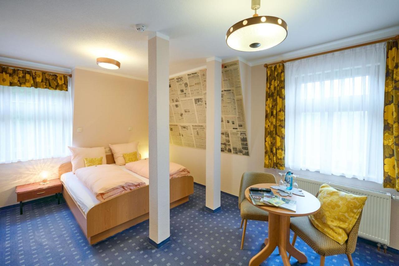 Hotel Vierenstrasse Neudorf  Ngoại thất bức ảnh