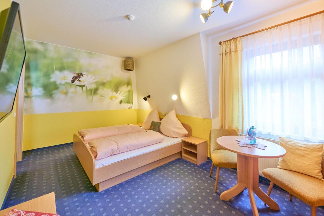 Hotel Vierenstrasse Neudorf  Ngoại thất bức ảnh