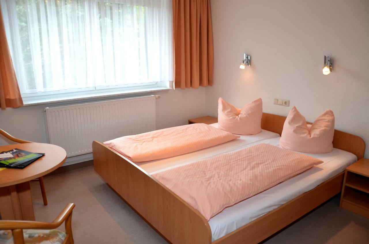Hotel Vierenstrasse Neudorf  Ngoại thất bức ảnh